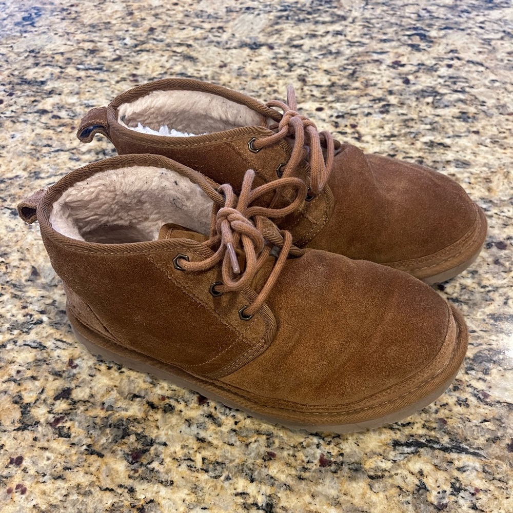 Men’s Neumel UGGS - chestnut